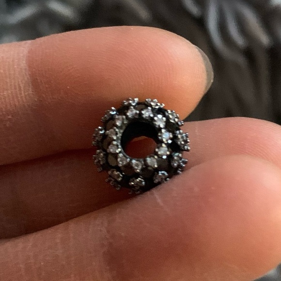 NWOT Sparkling Pavé Round Black Charm Sterling Silver 925 - Picture 9 of 16